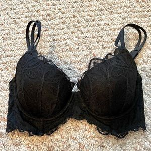 Never worn! Victoria secret Black Lacy bra